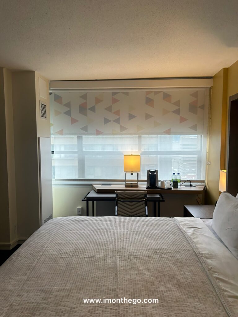 Holiday Inn Toronto Downtown Centre Review (2026): Is It Worth Staying? (Perfect Base for World Cup 2026) holiday inn toronto downtown centre review (9)