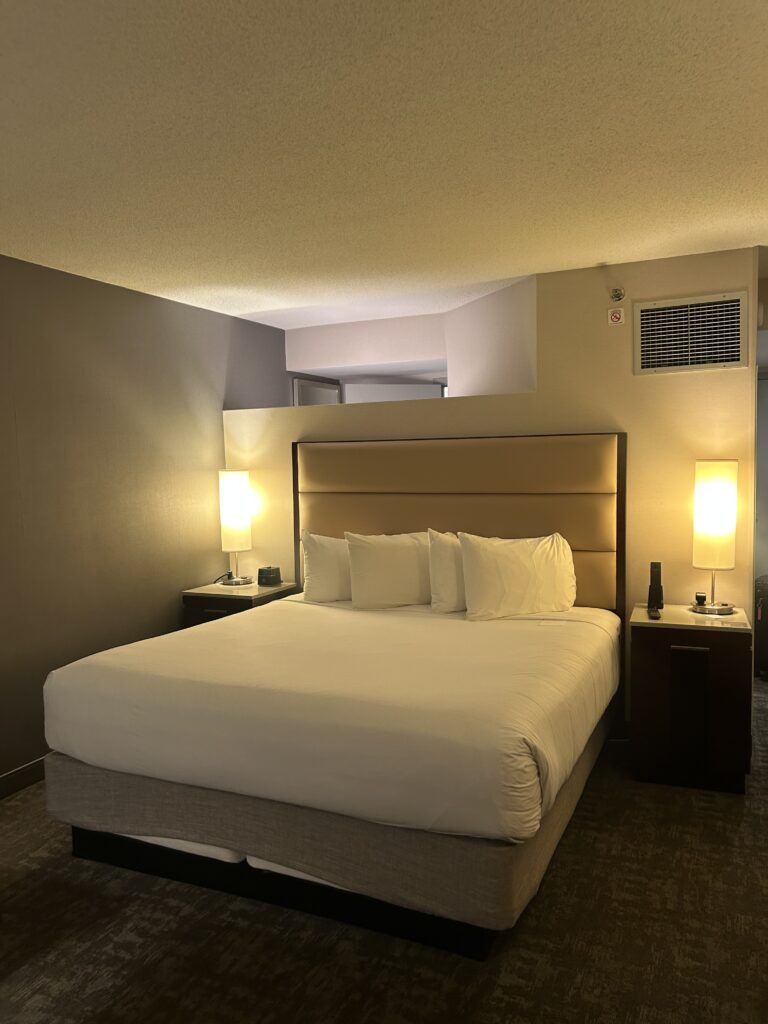 Hyatt Regency Boston Cambridge Review: Perfect for Harvard, MIT, and Boston University Visits hyatt regency boston cambridge hotel room review (16)