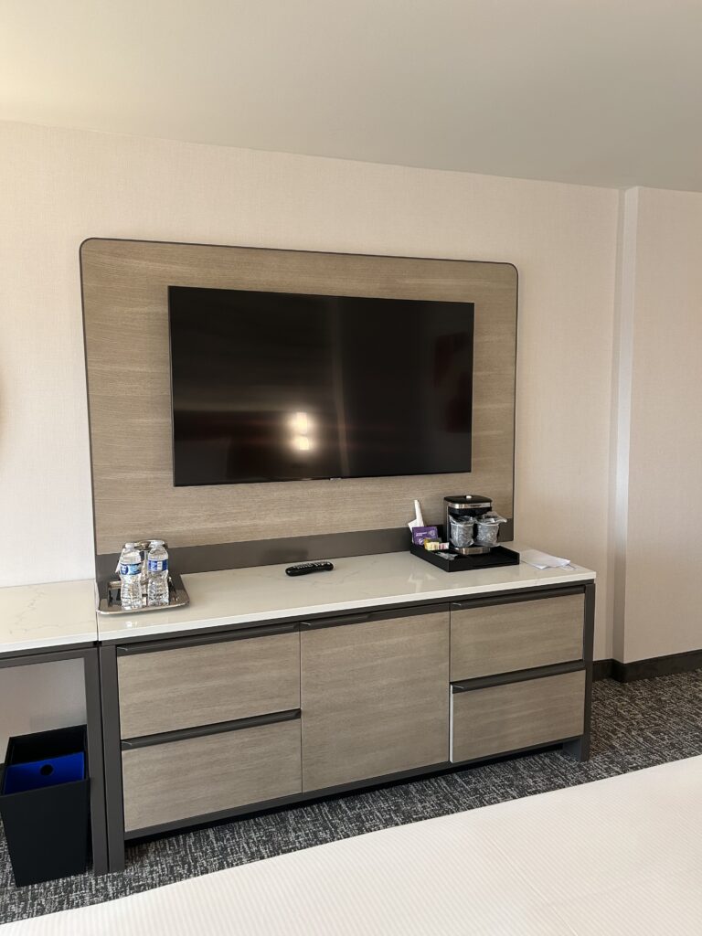 Modern guest room interior and bedding at Hilton LAX 2