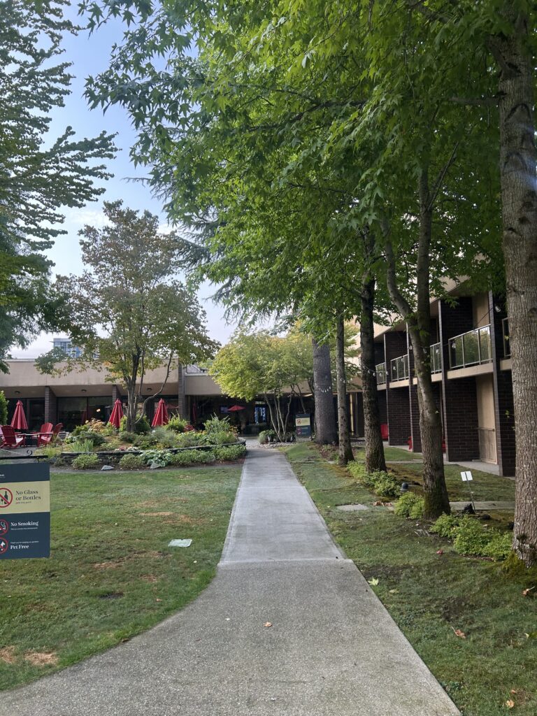 Sheraton Vancouver Airport Hotel Review (2026): Convenient Stay Near YVR airport sheraton vancouver airport hotel (10)