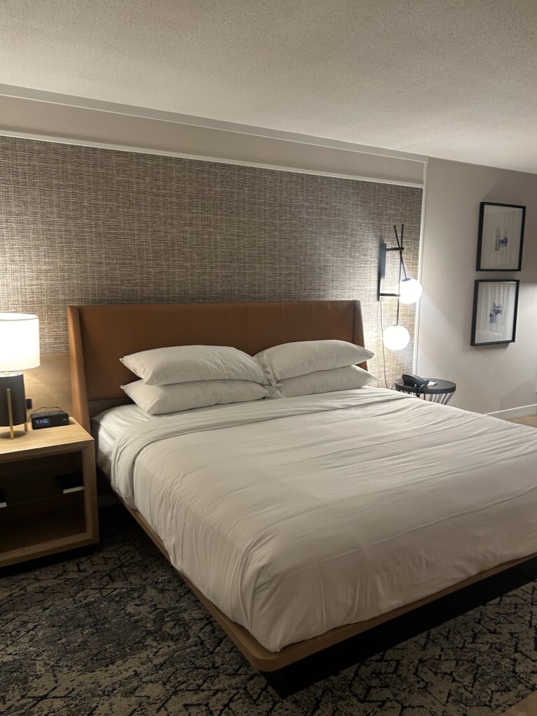 Sheraton Gateway Hotel in Toronto International Airport Review: Perfect for World Cup Travelers and Layovers toronto sheraton gateway hotel (10)
