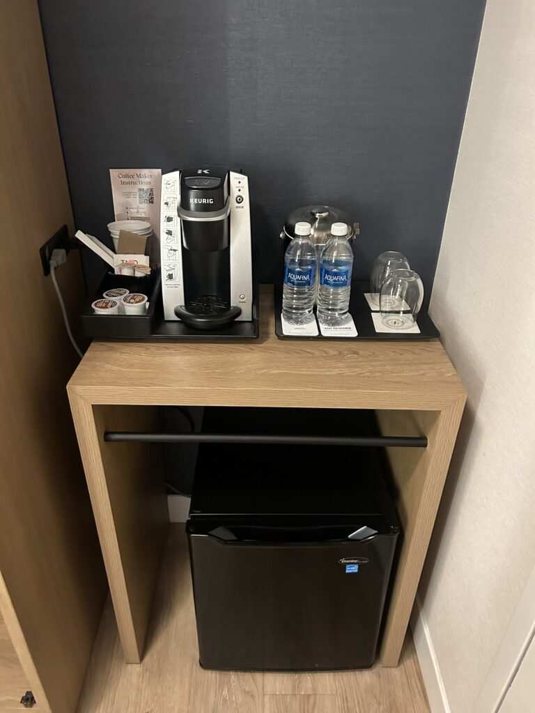 Sheraton Gateway Hotel in Toronto International Airport Review: Perfect for World Cup Travelers and Layovers toronto sheraton gateway hotel (7)