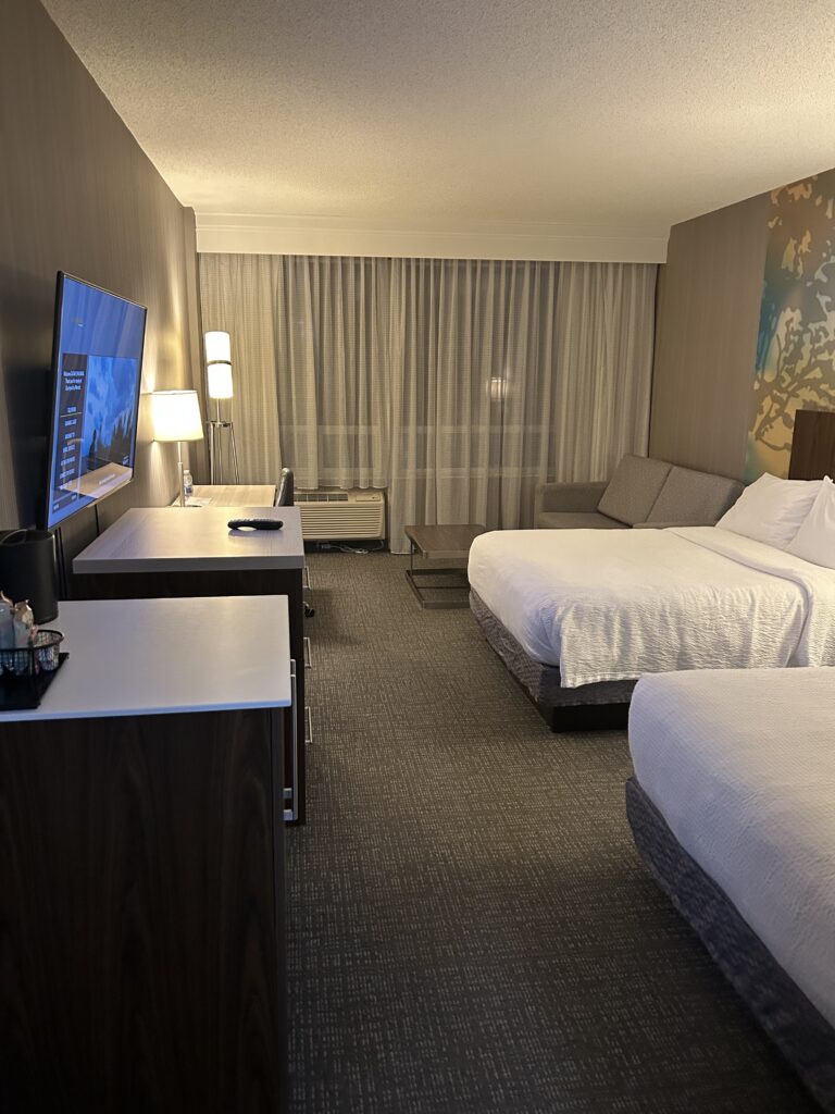 Where to Stay in Toronto (2026): 3 Hotels I Personally Stayed At courtyard by marriot toronto2