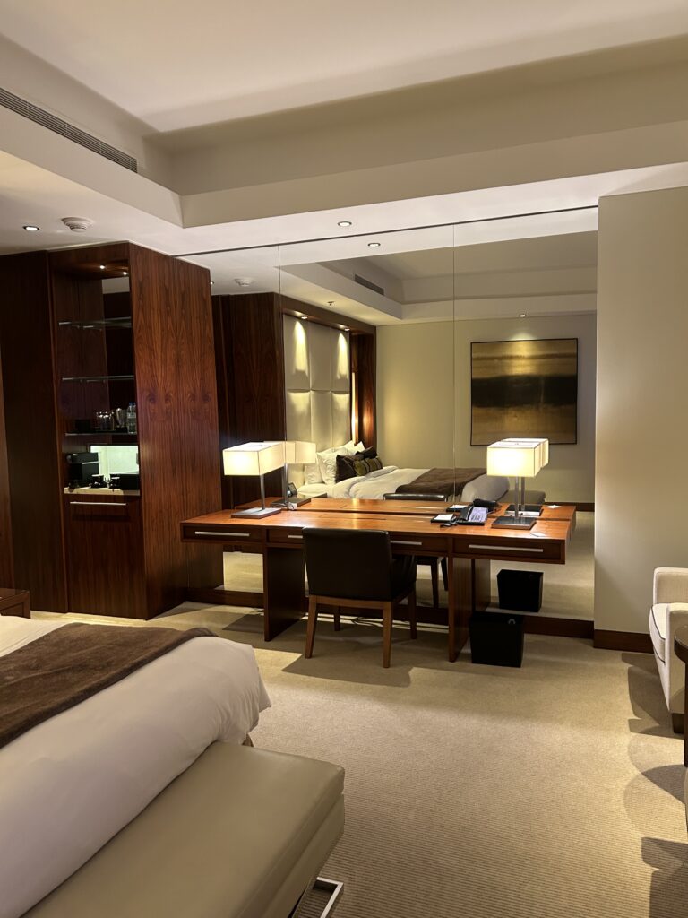 JW Marriott Marquis Dubai Review: The Hotel Emirates Gives for FREE! jw marriott marquis dubai hotel review (24)