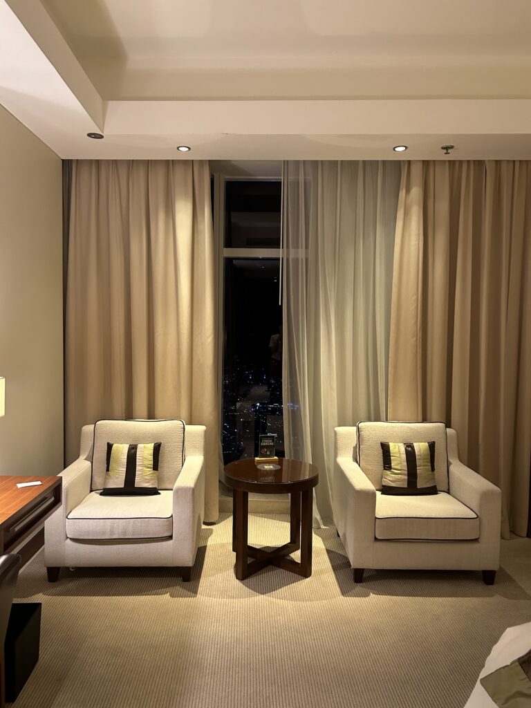 JW Marriott Marquis Dubai Review: The Hotel Emirates Gives for FREE! jw marriott marquis dubai hotel review (26)