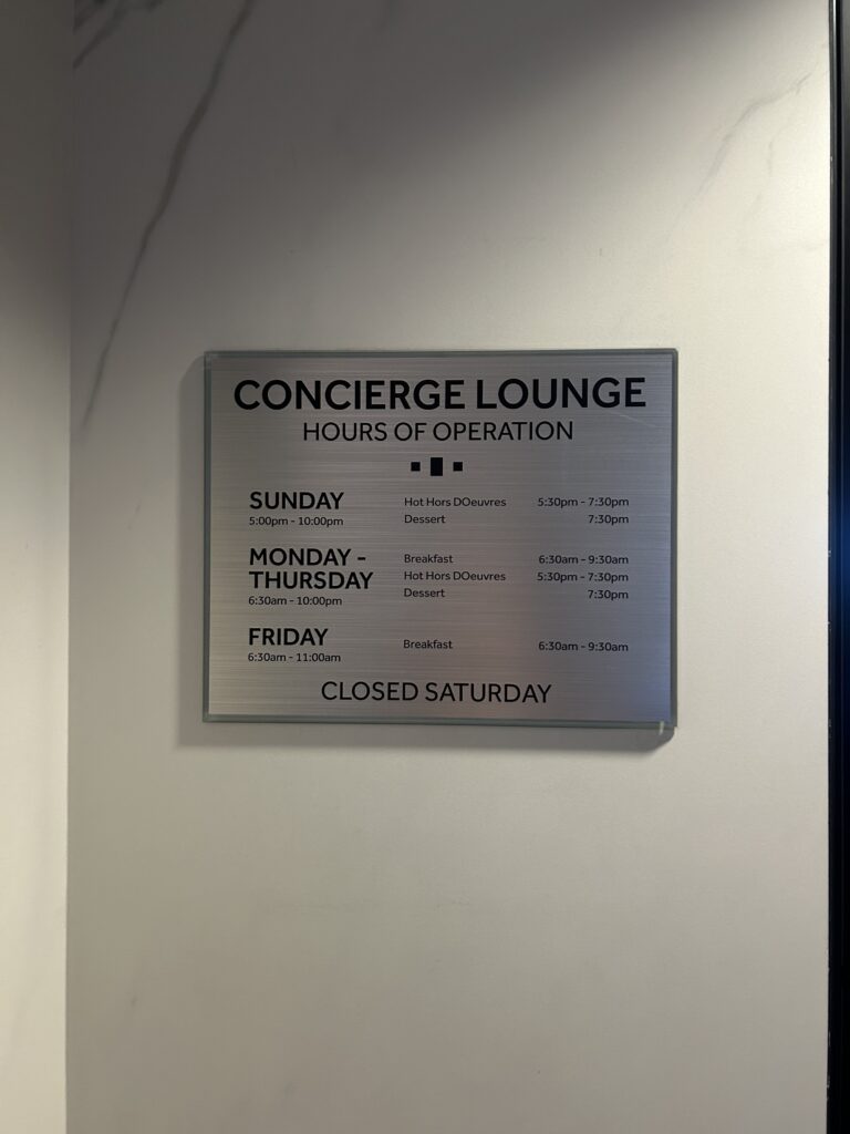 New York Marriott Downtown Review: The Good, The Bad, & The Reality operation hours of new york marriott downtown hotel concierge lounge.