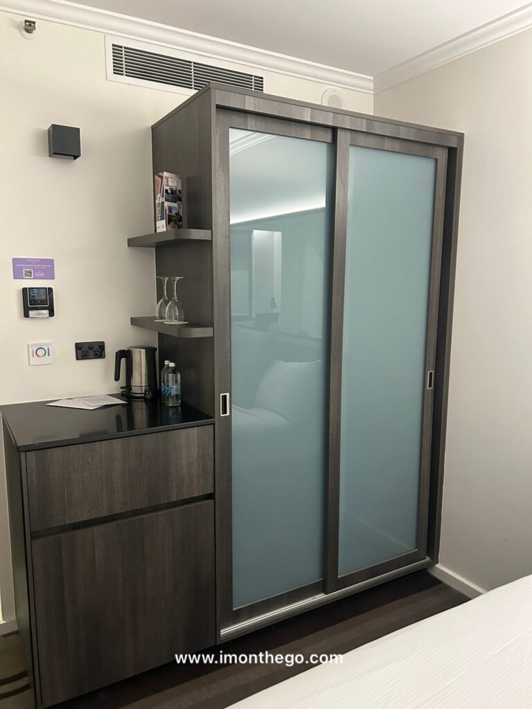 sydney trip! Mercure Sydney Review: Honest Review of Rooms, Pool, & Location mercure sydney hotel review (11)