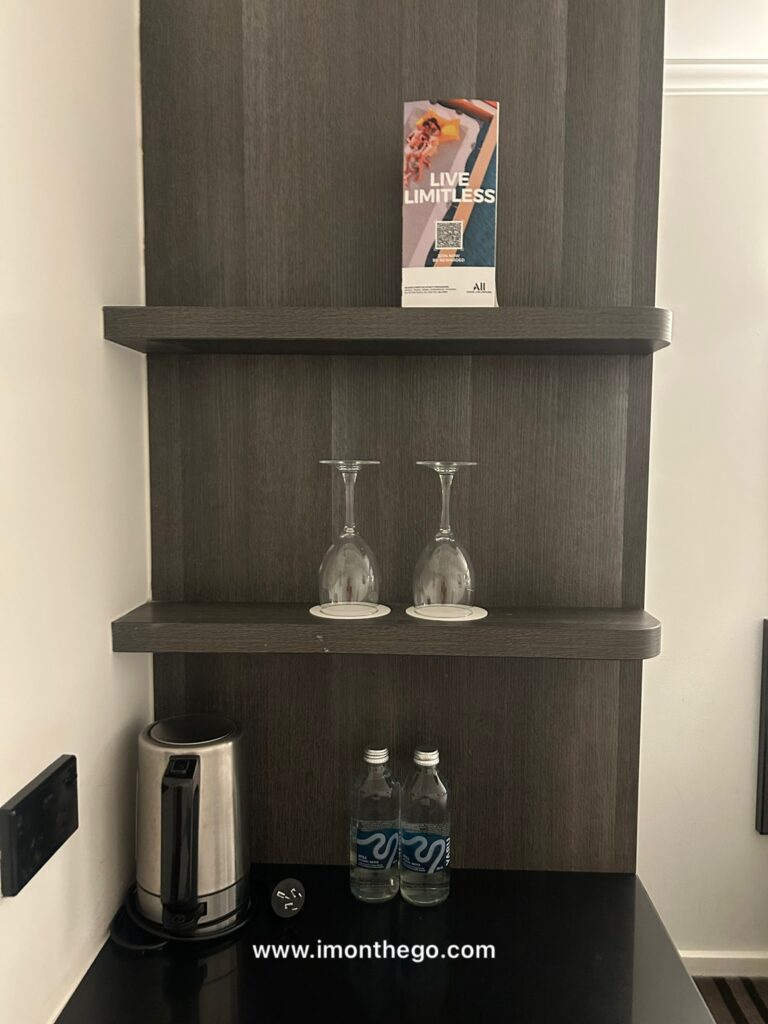 sydney trip! Mercure Sydney Review: Honest Review of Rooms, Pool, & Location mercure sydney hotel review (12)