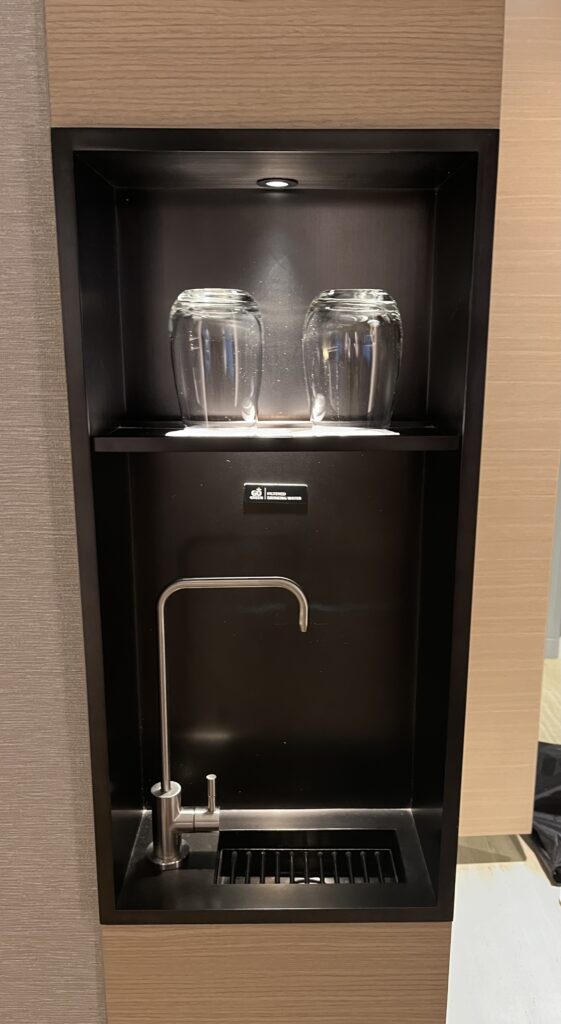 Grand Copthorne Waterfront Singapore Review: Great Value 5-Star Hotel water dispenser in grand copthorne waterfront hotel