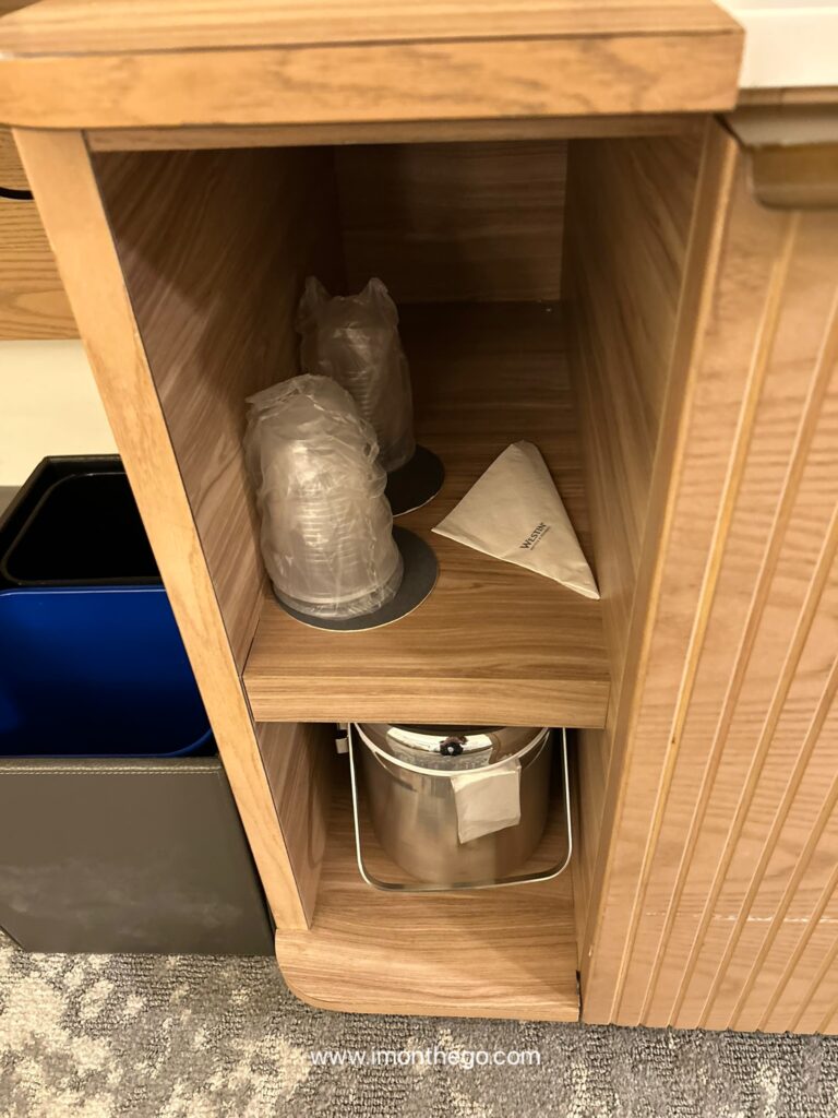 Honest Review of The Westin Los Angeles Airport: Rooms, Breakfast & Free Shuttle the westin los angeles airport room review (11)